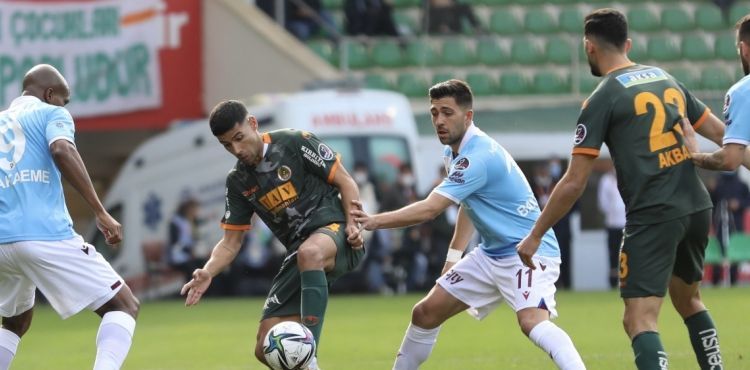 Trabzonspor fırtınası Alanya'da esti