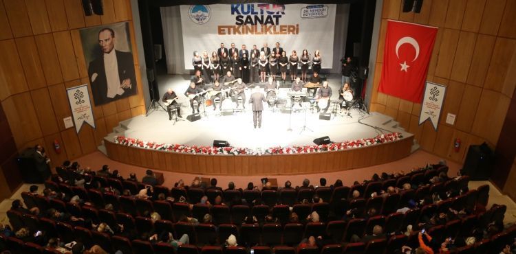BÜYÜKŞEHİR’DEN UNUTULMAZ “TÜRKÜ” GECESİ