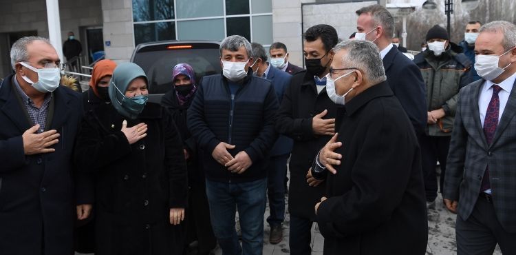 BAŞKAN BÜYÜKKILIÇ’A, BİR HİZMET TEŞEKKÜRÜ DE AKKIŞLA BELEDİYE BAŞKANI ARSLAN’DAN