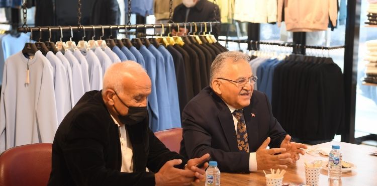 BAŞKAN BÜYÜKKILIÇ’I 22 YIL ÖNCESİNE GÖTÜREN FOTOĞRAF KARESİ
