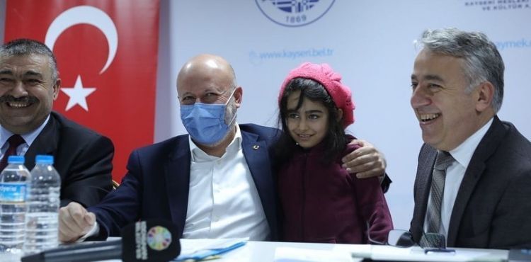 BAŞKAN ÇOLAKBAYRAKDAR, “ÇİFTÇİ KARDEŞLERİMİZ ÜRETMEZSE, ŞEHİRDEKİ İNSANLAR AÇ KALIR”
