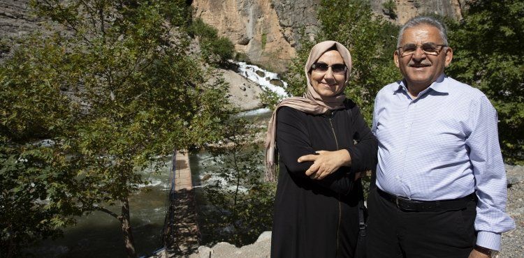 BÜYÜKKILIÇ: “KADIN ELİNİN DEĞDİĞİ HER ALANDA EMEK VE FEDAKÂRLIK VARDIR”