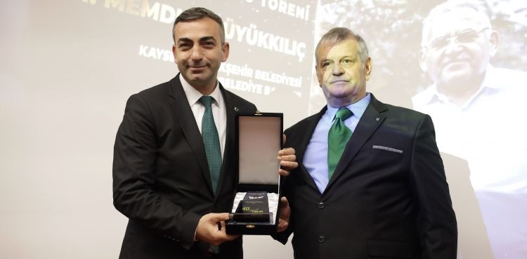 Başkan Büyükkılıç’a Başarı ve Onur Ödülü