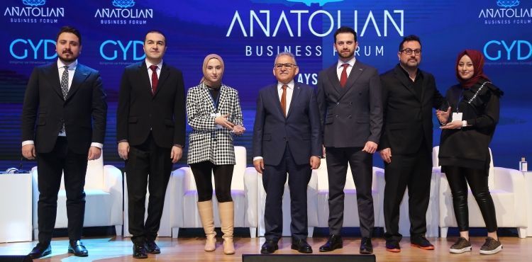 BAŞKAN BÜYÜKKILIÇ, AKILLI ŞEHİR KAYSERİ’Yİ ANLATTI
