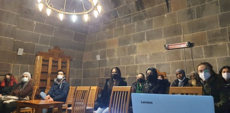 ÖĞRENCİ DOSTU BÜYÜKŞEHİR’DEN EĞİTİME DESTEK