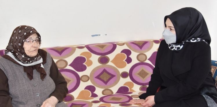 FATMA ÇOLAKBAYRAKDAR, BÜYÜKLERİN HAYIR DUASINI ALDI