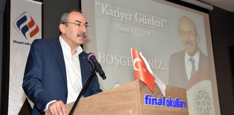 BAŞKAN GÜLSOY, TECRÜBELERİNİ ÖĞRENCİLERLE PAYLAŞTI