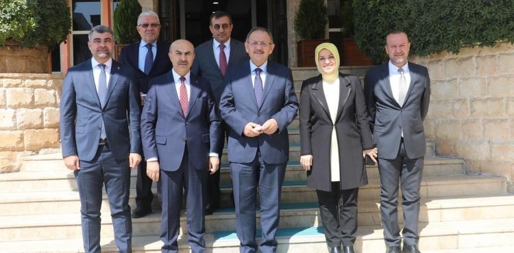 Özhaseki AK Parti Genişletilmiş İl Danışma Meclisi Toplantısı'na katıldı.