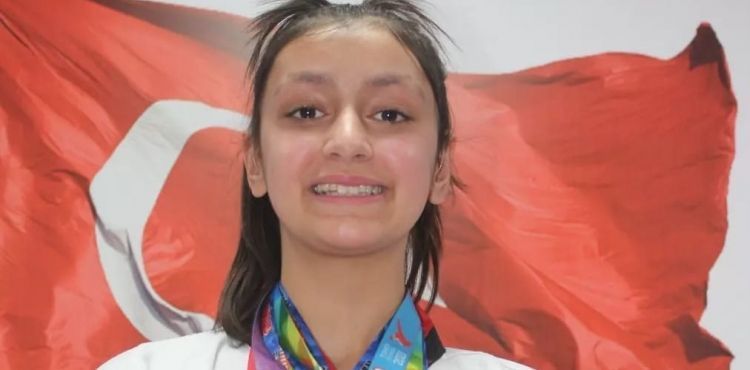 5 KEZ TÜRKİYE ŞAMPİYONU, MELİKGAZİ BELEDİYESİ SPOR KULÜBÜNDEN ÇIKTI