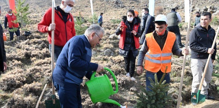 BAŞKAN BÜYÜKKILIÇ’TAN DAHA YEŞİL BİR KAYSERİ İÇİN 66 MİLYON TL’LİK HARCAMA