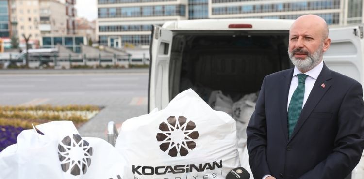 İHTİYAÇ SAHİPLERİNE RAMAZAN İAŞESİ KOCASİNAN BELEDİYESİ’NDEN