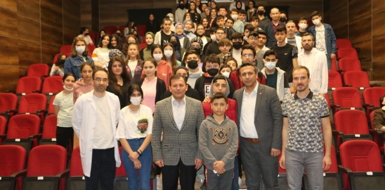 BÜYÜKŞEHİR’İN “DEĞER GENÇLİK PROJESİ” YİNE DOPDOLU