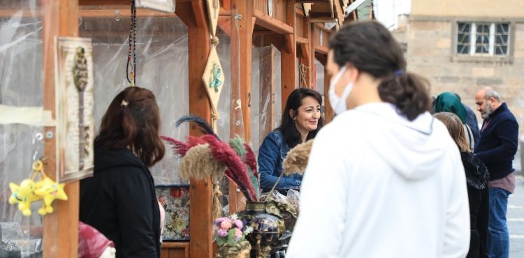 ‘MAHARETLİ ELLER’E RAMAZAN’DA DA YOĞUN İLGİ
