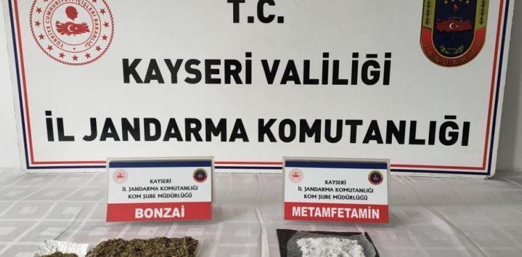 İstanbul’dan Kayseri’ye uyuşturucu taşıyan kurye yakalandı