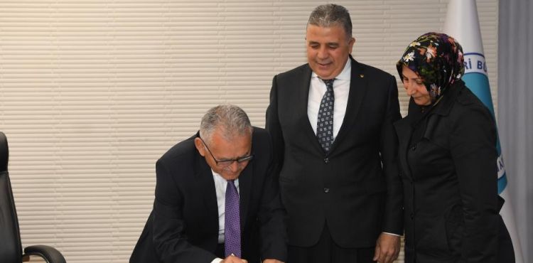 BAŞKAN BÜYÜKKILIÇ İLE HAYIRSEVER ARASINDA BİR İŞBİRLİĞİ İMZASI DAHA