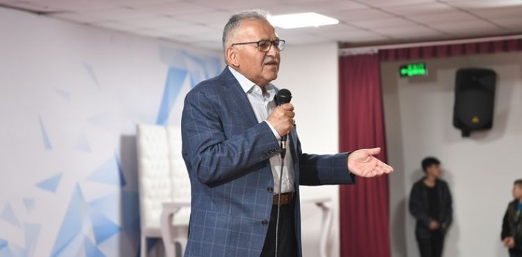 BAŞKAN BÜYÜKKILIÇ, İFTAR SOFRASININ BEREKETİNİ SARIZ’DA YAŞADI