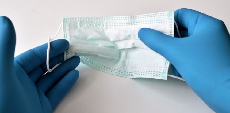 “Maske takma zorunluluğu tamamen kalktı”