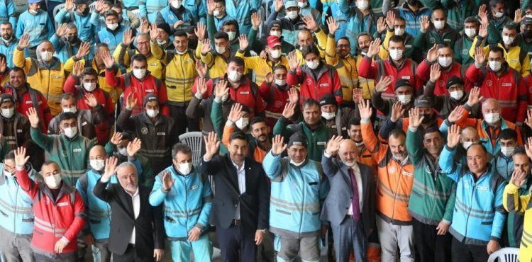 İŞÇİ DOSTU BAŞKANDAN 1 MAYIS EMEK VE DAYANIŞMA GÜNÜ MESAJI