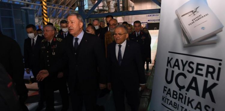 BÜYÜKŞEHİR’İN GEÇMİŞE IŞIK TUTACAK “KAYSERİ UÇAK FABRİKASI” KİTABI TAKDİR TOPLADI