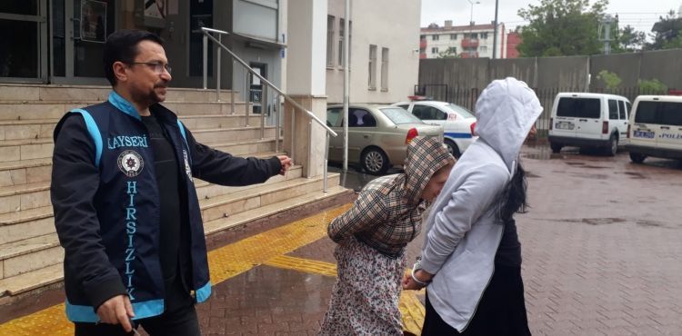 Hırsızlık şüphelisi 2 kişi yakalandı
