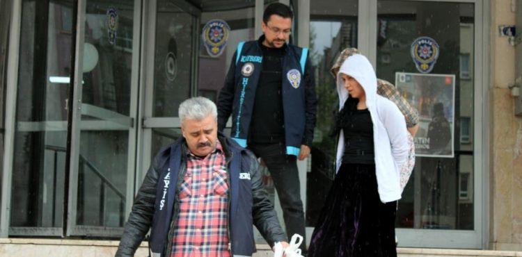 İkametlerden 181 bin TL'lik ziynet eşyası çalan kadınlar yakalandı