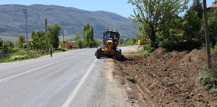 YAHYALI ANA GİRİŞİ GÜZELLEŞİYOR
