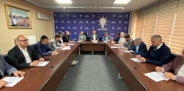 AK Parti'de ilçe başkanları toplantısı