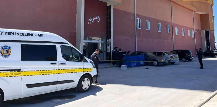 İntihar eden zehir tacirinin evinden 10 kilo uyuşturucu çıktı