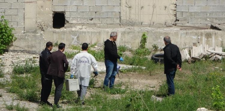 9'uncu kattan atladı, ağır yaralandı