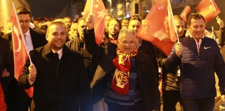 BAŞKAN BÜYÜKKILIÇ’TAN KAYSERİLİLERE MUHTEŞEM 19 MAYIS KUTLAMASI