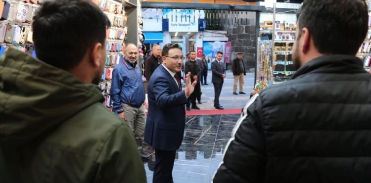 Vali Çiçek hızlı başladı