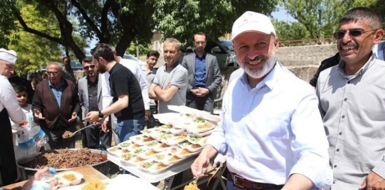 BAŞKAN ÇOLAKBAYRAKDAR, “KIRSALIN YAŞAM KALİTESİNİ YÜKSELTİYORUZ”