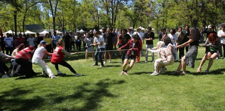 AGÜ’de Bahar Festivali