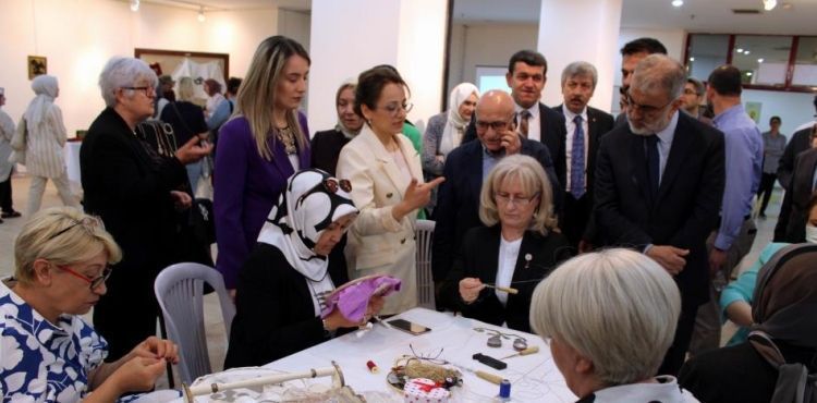 Geleneksel Çerkes El Sanatları Sergisi açıldı