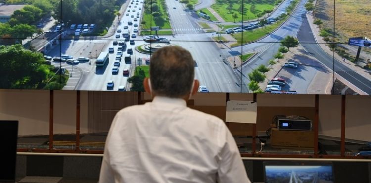 BÜYÜKŞEHİR’E AKILLI TRAFİK VE SAĞLIKTA TAM NOT