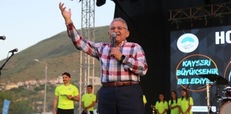 BÜYÜKŞEHİR’DEN ‘UNUTULMAZ’ ÜNİVERSİTE GENÇLİK SPOR FESTİVALİ