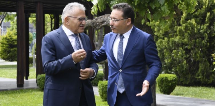 VALİ ÇİÇEK’TEN BAŞKAN BÜYÜKKILIÇ’A “ÇALIŞMA” ZİYARETİ