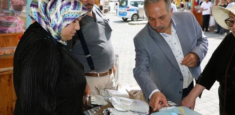 BAŞKAN YALÇIN 'MAHARETLİ ELLER'DE