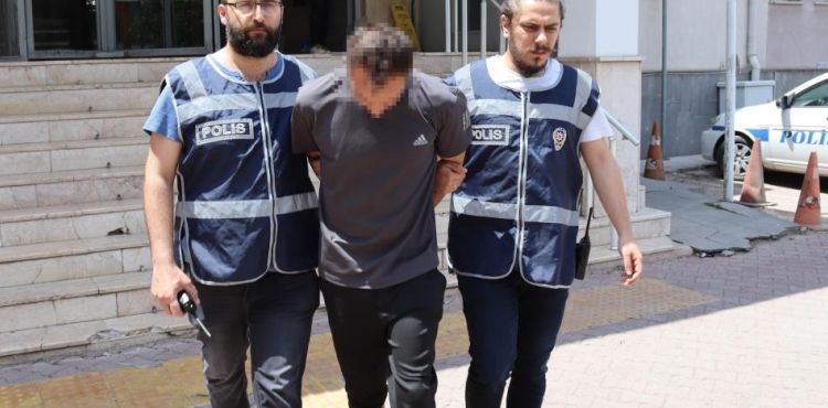 Aranan şahıs bazanın altından çıktı