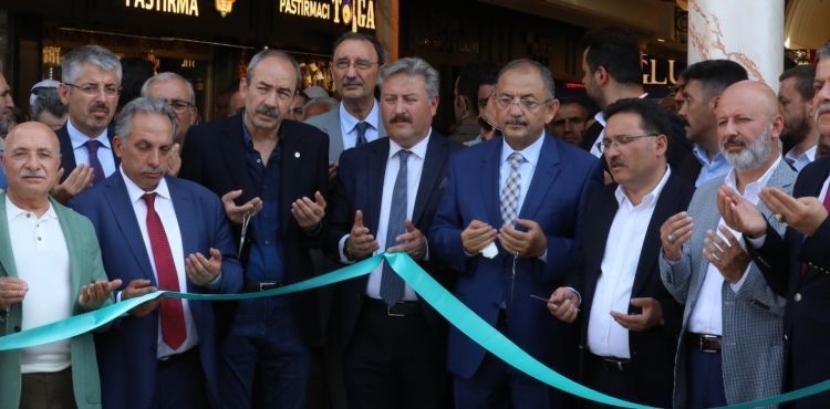 KAZANCILAR ÇARŞISI’NIN YENİ YÜZÜ KAYSERİ’YE HAYIRLI OLSUN