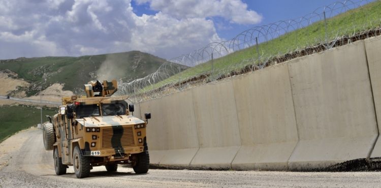 Kamera ve sismik sensrlerle denetlenen ran snrnda ku uurtulmuyor