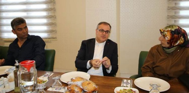 BAŞKAN ÖZDOĞAN MUHTARLARLA İSTİŞARE TOPLANTISI YAPTI