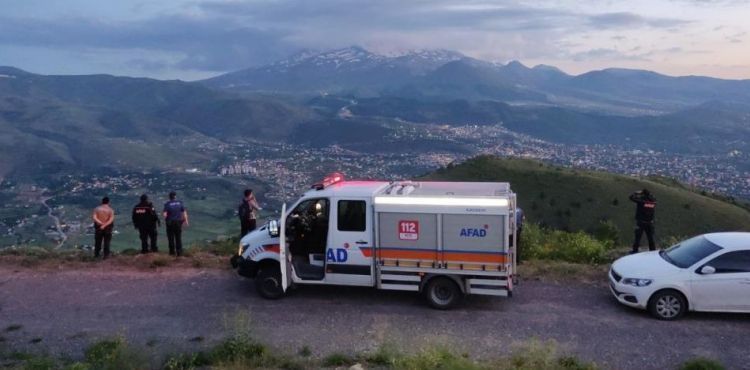Yürüyüşte kaybolan 2 kişi 3 saat sonra bulundu
