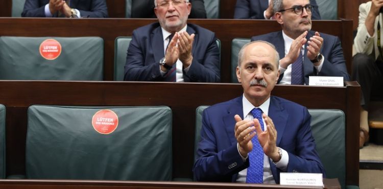 AK Partili Kurtulmuş: Çalışanlarımızın gelirlerinin artırılması ve asgari ücretle ilgili çalışmalar bakanlığımızın önündedir
