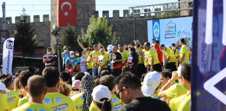 BÜYÜKŞEHİR’İN “İKİNCİ YARI MARATONU”NA KAYITLAR SÜRÜYOR