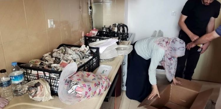 Evinden tahliye edilen kooperatif mağdurları yardım istiyor