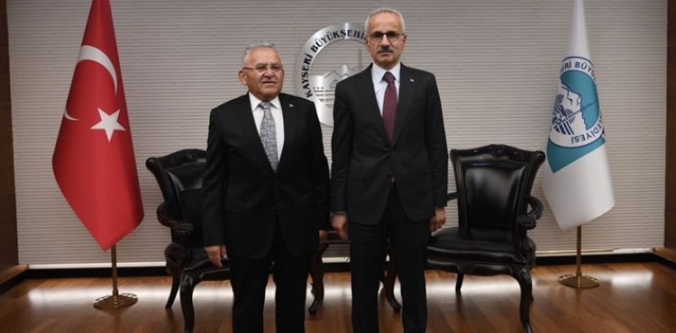 BAŞKAN BÜYÜKKILIÇ’TAN “KARAYOLLARI” ZİRVESİ