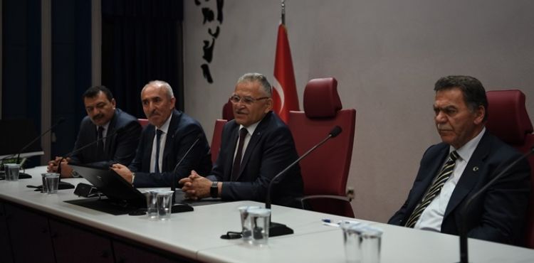 BAŞKAN BÜYÜKKILIÇ, KESOB VE 33 ODA BAŞKANINI AĞIRLADI
