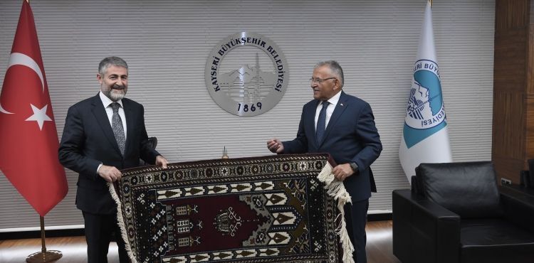 HAZİNE VE MALİYE BAKANI NEBATİ’DEN BAŞKAN BÜYÜKKILIÇ’A ZİYARET