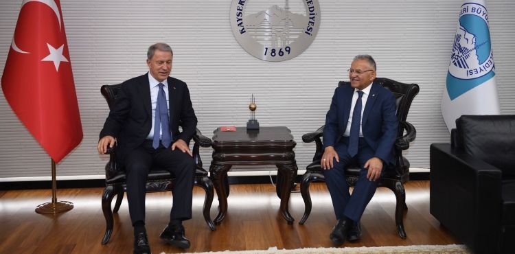 BAKAN AKAR’DAN BAŞKAN BÜYÜKKILIÇ’A ZİYARET